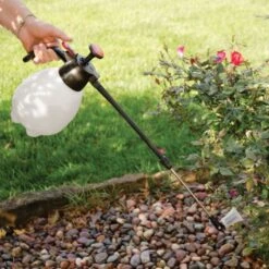 Solo Handheld Sprayer 2 Liter With 24in Wand -Garden Care 420l 8