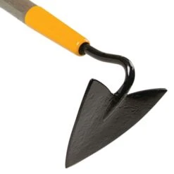 Ames Warren Triangular Hoe, 4.75-inch Width -Garden Care 7wh 2