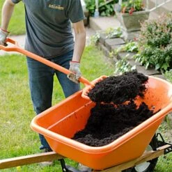 Leonard 8-Tine All-Poly Scoop Fork With 30-inch D-Grip Handle 9 Leonard 8-Tine All-Poly Scoop Fork With 30-inch D-Grip Handle -Garden Care apf800 3 2