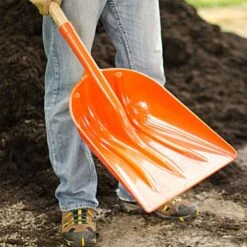 Leonard ABS Scoop Shovel With Straight Handle 9 Leonard ABS Scoop Shovel With Straight Handle -Garden Care aps12l 4