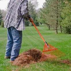 Leonard Spring Rake, 24-Tine Head With Fiberglass Handle 10 Leonard Spring Rake, 24-Tine Head With Fiberglass Handle -Garden Care msrf 224 3