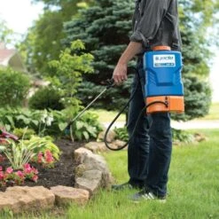 Jacto 2 Gallon Battery Powered Shoulder Carry Sprayer -Garden Care pjb 8c 3