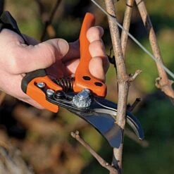 Bahco Professional Ergonomic Pruners, 0.75-inch Cutting Capacity -Garden Care pxm2 4