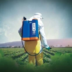 Jacto 4 Gallon Backpack Sprayer With Poly Piston Pump -Garden Care vp hd400 3