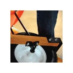 Leonard 6 Cubic Foot Capacity Poly Tray Wheelbarrows 20 Leonard 6 Cubic Foot Capacity Poly Tray Wheelbarrows -Garden Care vp wb 8